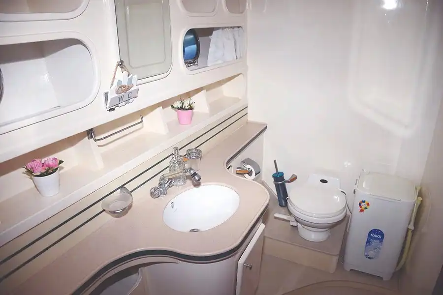 YACHT İPEK